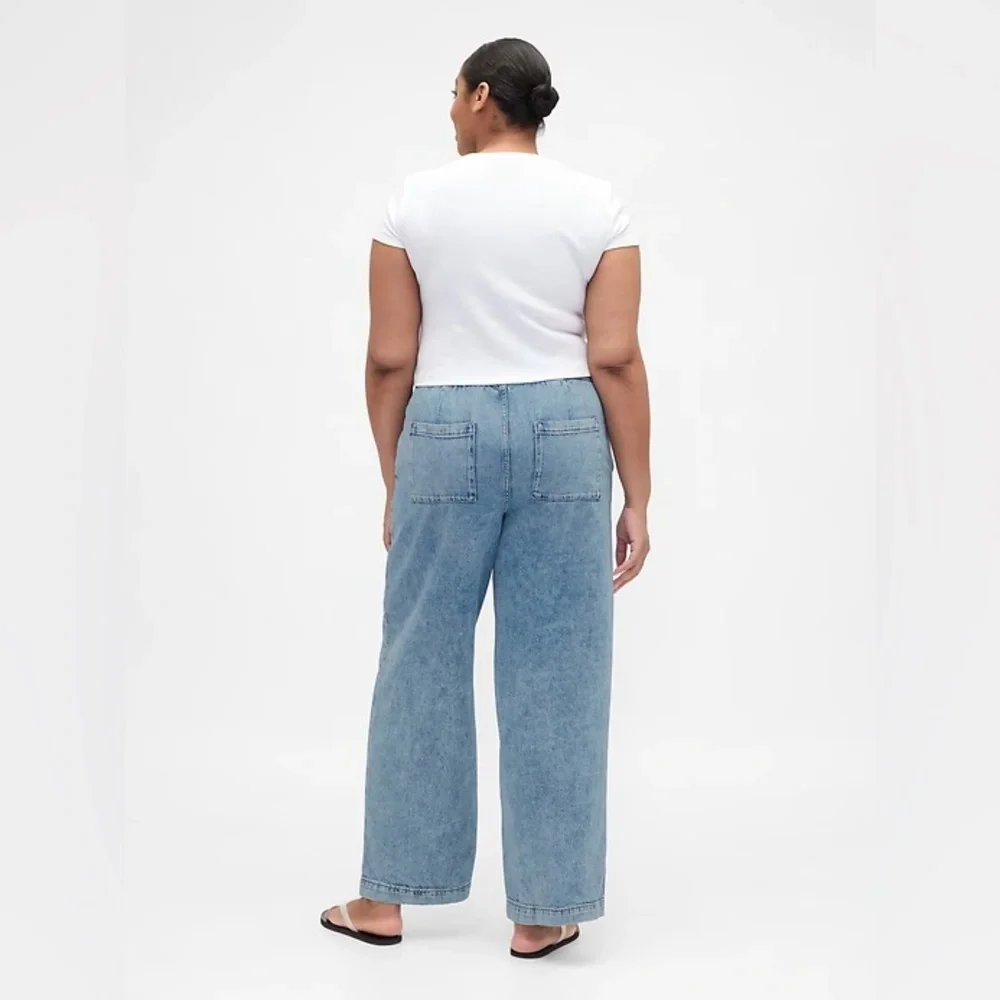 NWT! GAP Light Wash High Rise Pull-On Wide-Leg Jeans - Size Small 🩷 #805640 - Picture 6 of 10